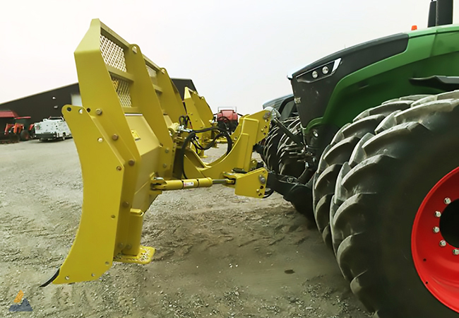 Degelman-Dozer-Blade-7200-101-Fendt-1000+.jpg