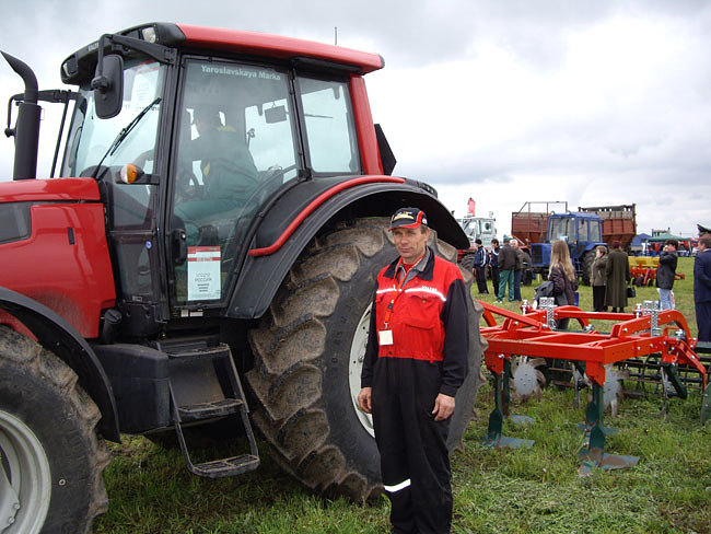 den-polia-ivanovo-2008-valtra-fendt-9.jpg