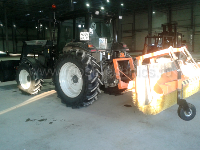 -_Valtra_A83h_04_650_web.jpg