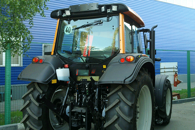 Tractor-Valtra-N-series-N2-2.jpg