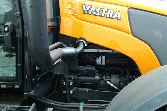 Tractor-Valtra-N-series-N2-4.jpg