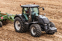 Tractor_Valtra_S3_series_02.jpg