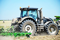 Tractor_Valtra_T4_Series_034_Cultivator-.jpg