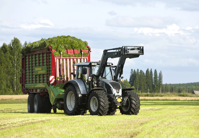 Valtra_N163_03_650_450.gif