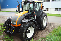 Valtra_N2_series_04_Communal_Tractor_205.jpg