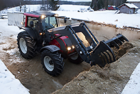 Valtra_N2_series_05_Front_Loader_Quicke_Q55_205.jpg